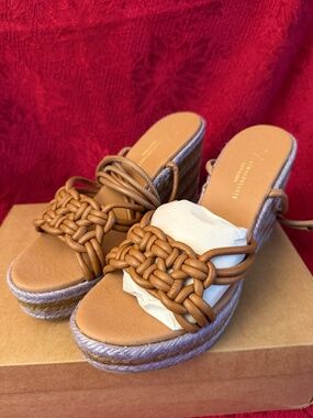 NIB Anthropologie Raffia Platform Heeled Wedge Sandals Brown and Lavender Sz 8